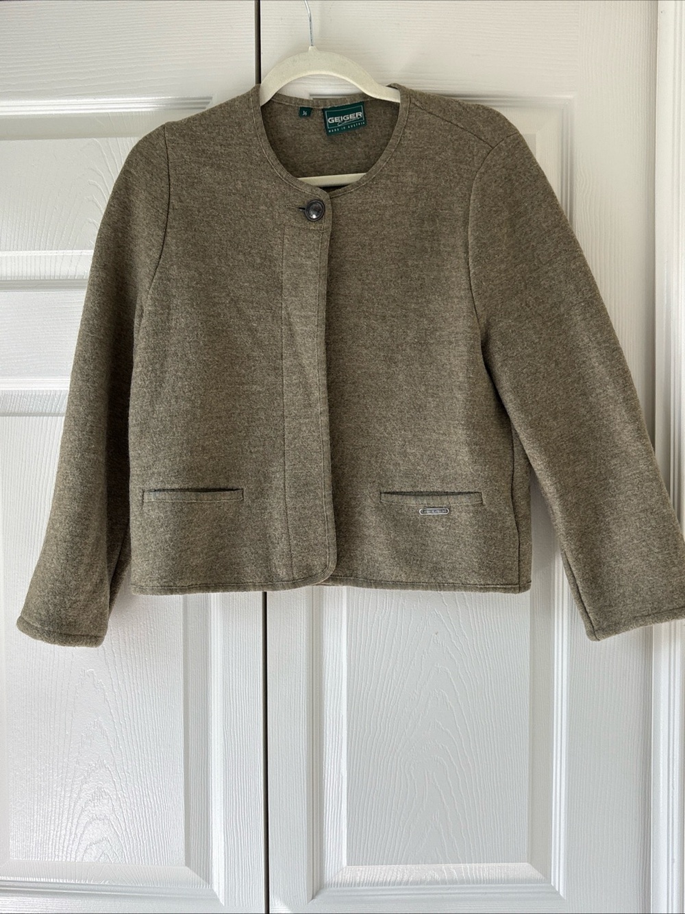 Vintage Geiger Collections Austria Boiled Wool Blazer. Sz EU 36 Olive Green
